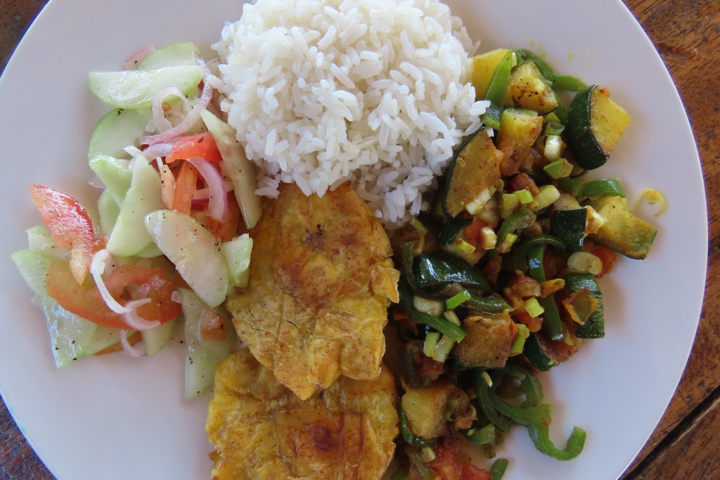 tawi-kite-cabo-de-la-vela-colombia-kitesurf-kiteboard-wing-foil-eco-lodge-la-guajira-school prices kite classes rentals IKO levels