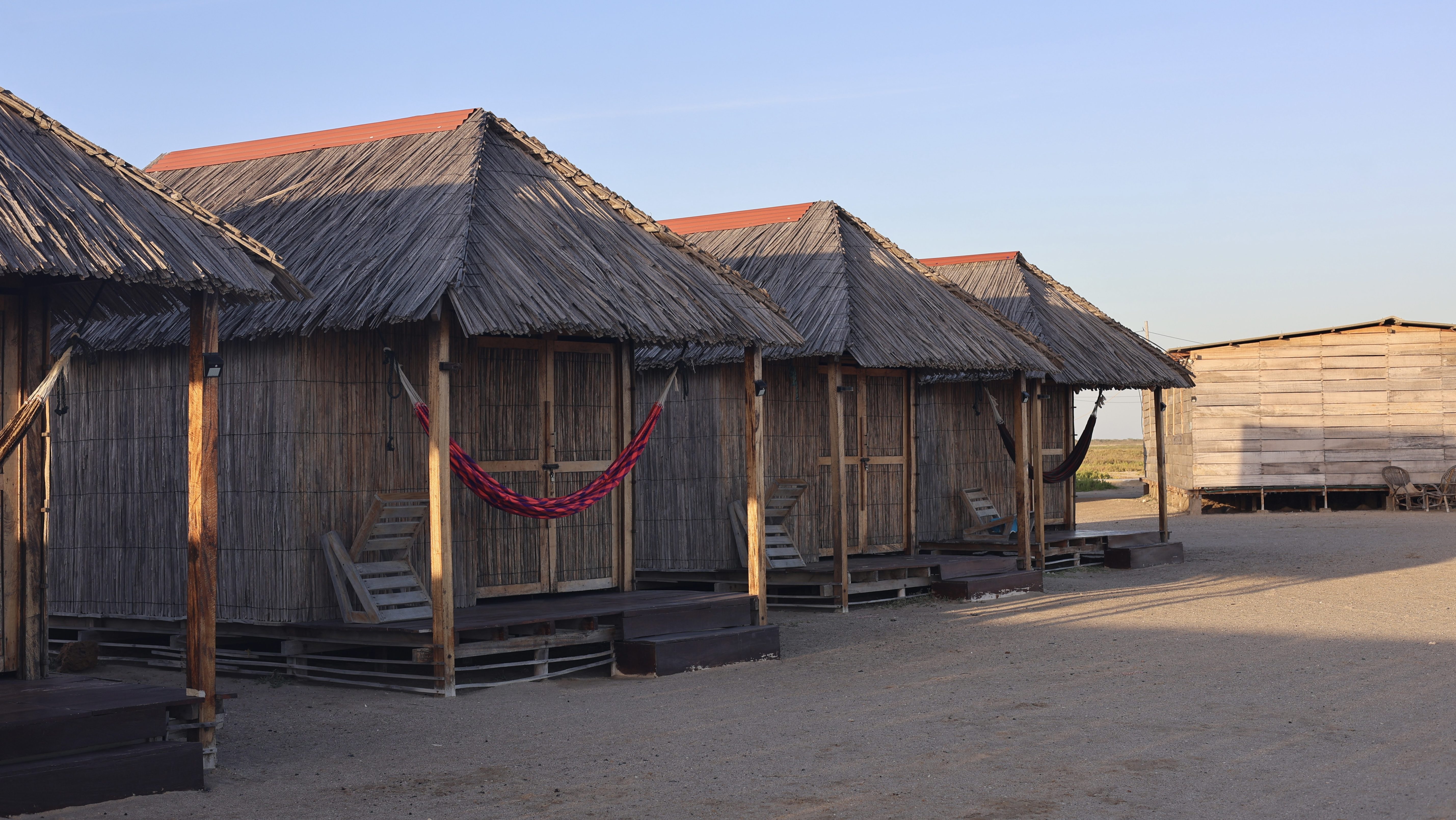tawi-kite-cabo-de-la-vela-colombia-kitesurf-kiteboard-wing-foil-eco-lodge-la-guajira-school